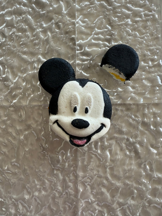 BROKEN Male Mouse Bath Bomb